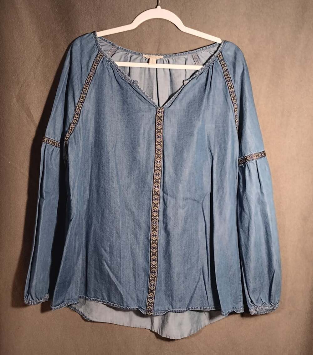 CATO Blue Chambray Embroidered Boho Peasant Tunic Top Long Sleeve Women’s Large